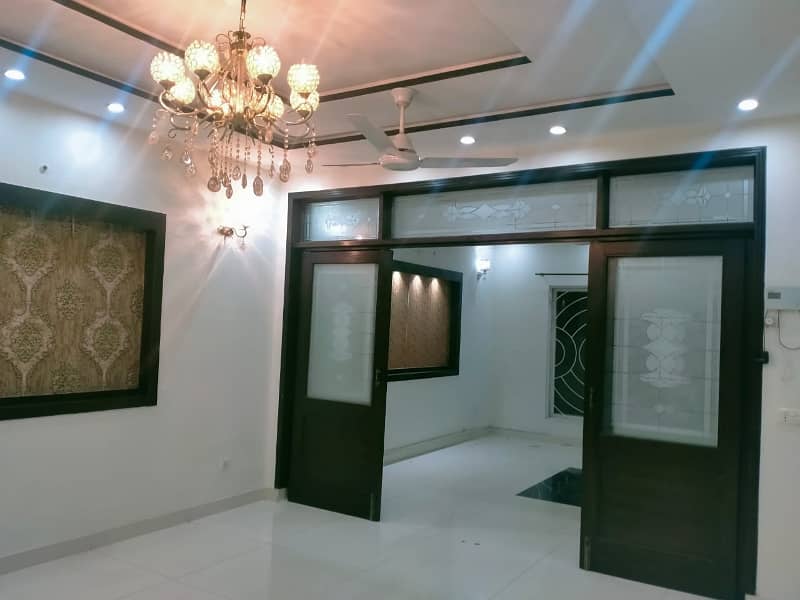 10 MARLA LIKE A BRAND NEW LUXURY GOOD EXCELLENT CONDITION LOWER PORTION HOUSE FOR RENT IN DD BLOCK BAHRIA TOWN LAHORE 26