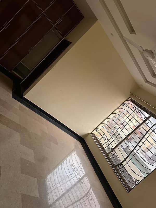 5 BEDROOMS DOUBLE STOREY HOUSE FOR RENT IN I-8 ISLAMABAD. 3