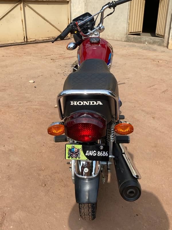 Honda 125cG model 2024 new golden number 7