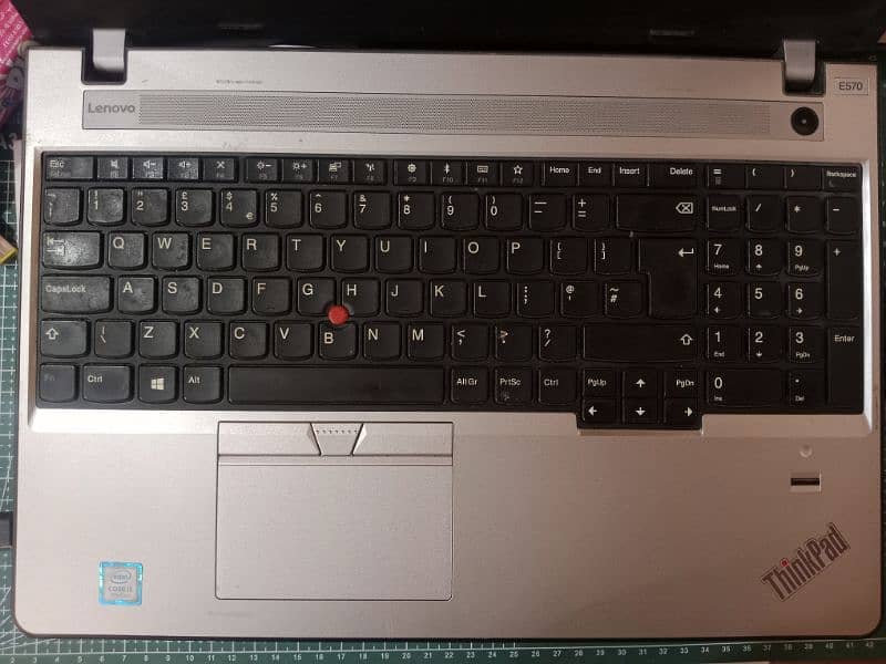 lenovo thinkpad E570 1