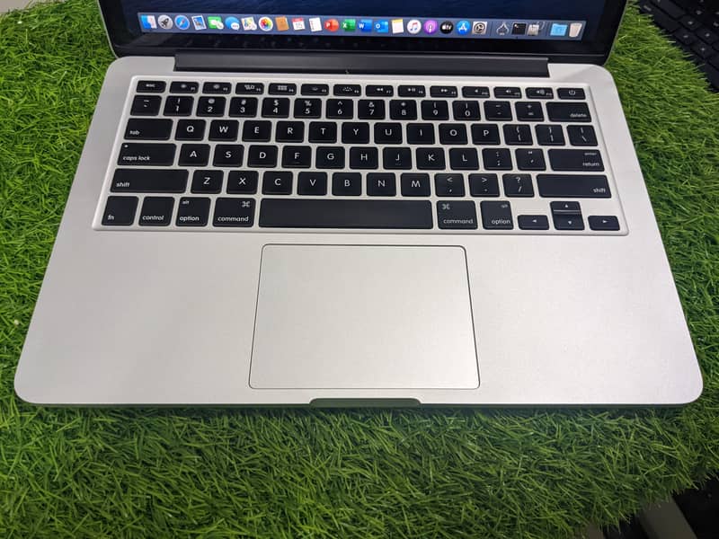 Macbook Pro 2015 i5 8GB RAM 256GB SSD ! 2