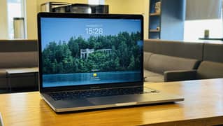 MacBook Pro 13" M1, 8 GB, 256 GB