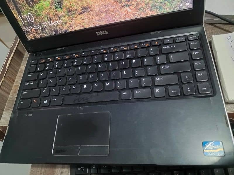 Laptop Core i5-3337U 6 250 2