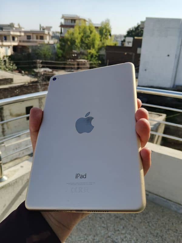 ipad mini 4 128 gb 0