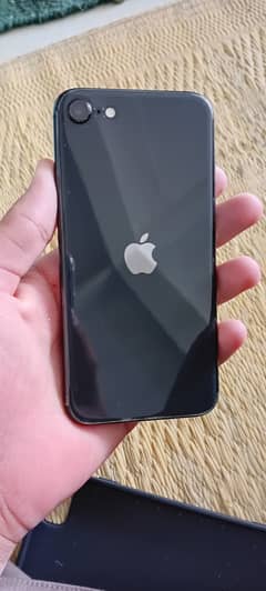 iPhone SE 2020 64Gb 83 health