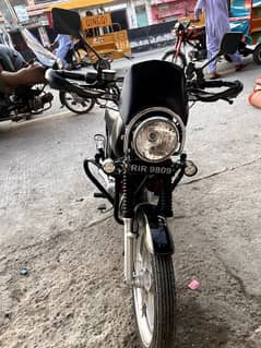 suzuki GS 150 se