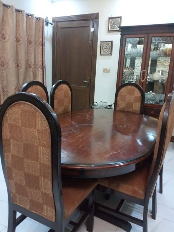 Elegant 6-Seater Wooden Dining Table Set for Sale 2