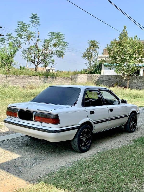 Toyota Corolla GLI 1990 5