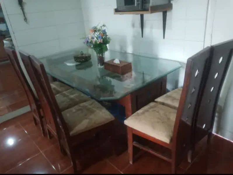 Dining table with 8 chairs 1