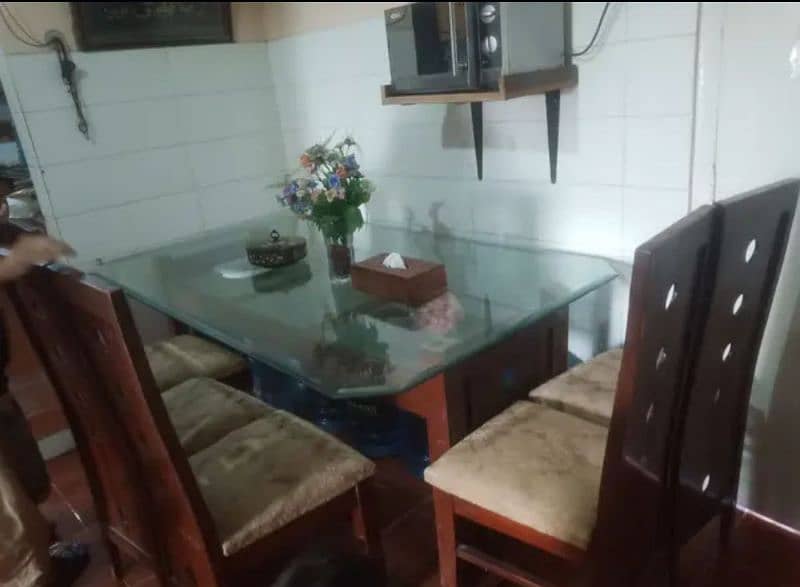 Dining table with 8 chairs 2