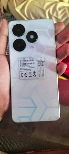 Tecno spark go 4gb plus 4gb 8gb ram 64 gb 4  month  warranty Hy b