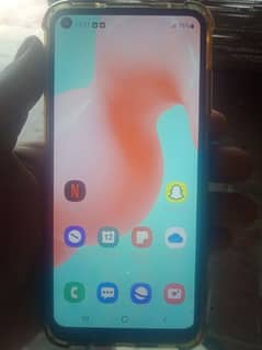 Samsang galaxy a11 ram 3gb room 32 gb