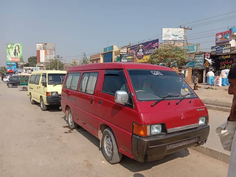 Mitsubishi vans better than tayota hiace, tayota hiroof 3