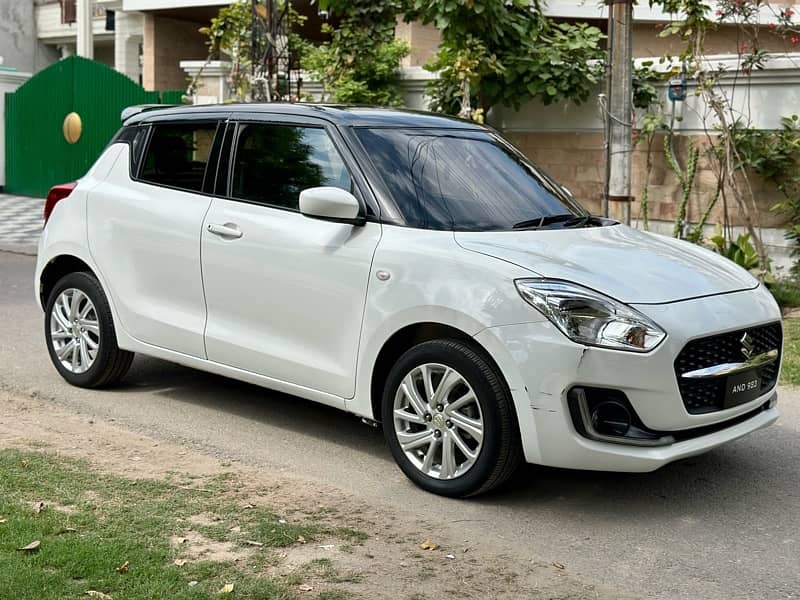 Suzuki Swift 2023 1