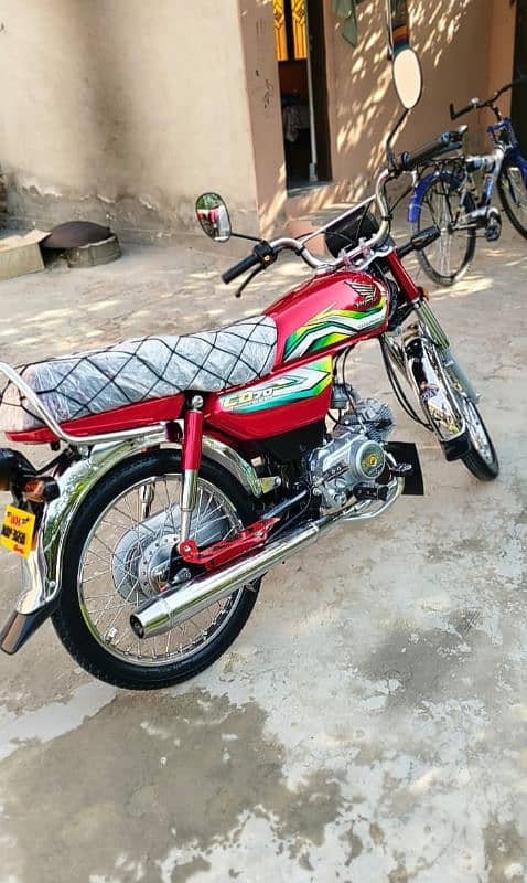 Honda CD70 bilkul Alok 1