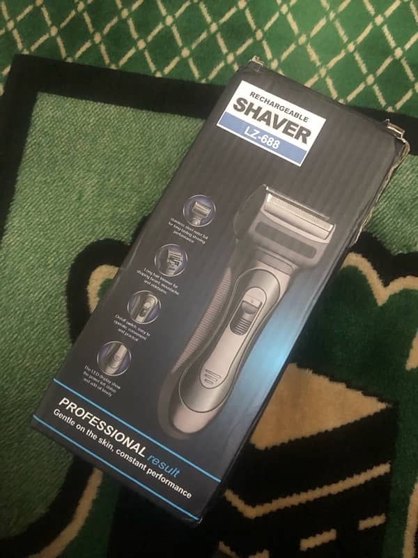 Rechargable Shaver 1