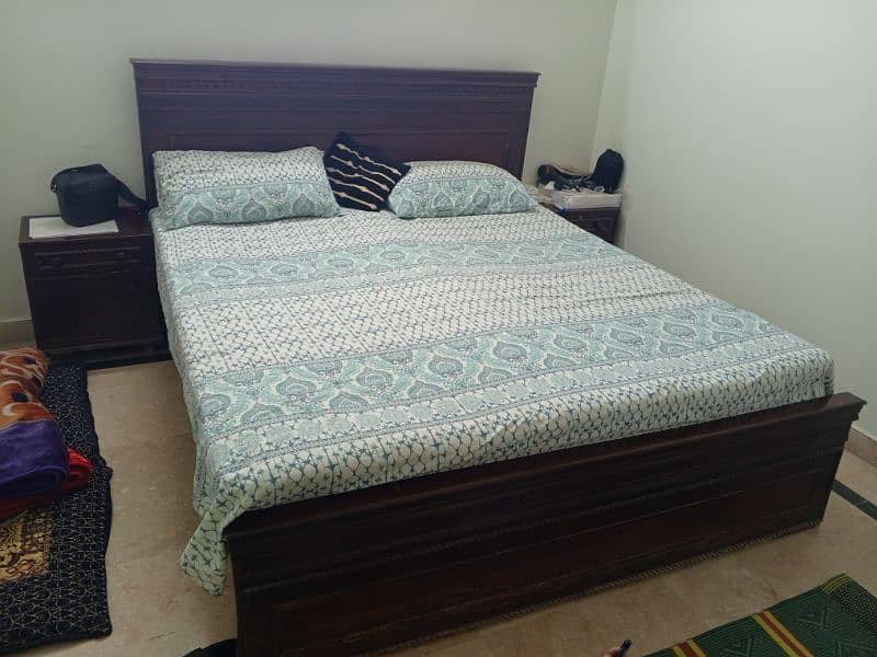 double bed with side tables 3