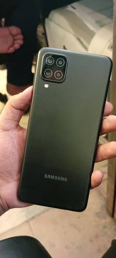 Samsung A12