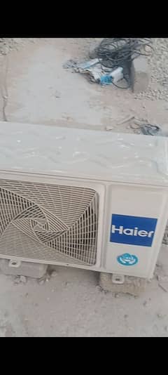 Haier 1 Ton Inveter Ac