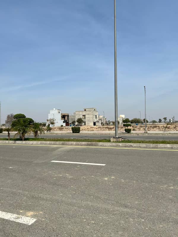 5 Marla Plot Available At Hot Location Near To park Mosque & Commercial At Reasonable Price In New Lahore City phase 3 4