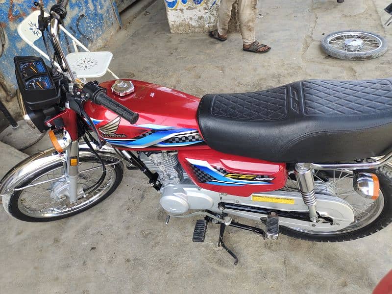 bike me koi kam nhi he her chiz oky he kem chali he 03102257262 10