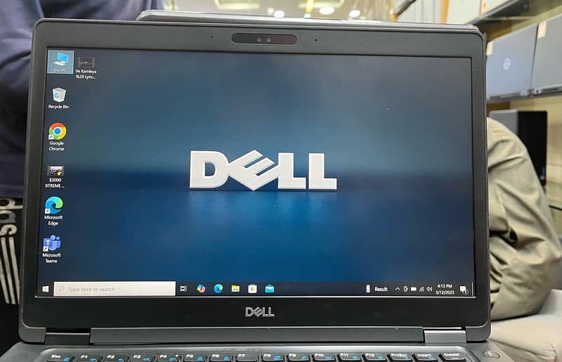 Dell 5490 i5 8th generation 4