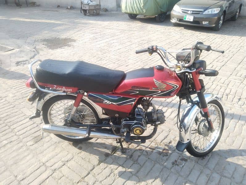 saff sutri bike ka aik rupy ka b kam ni hony wala new betrry ha 0