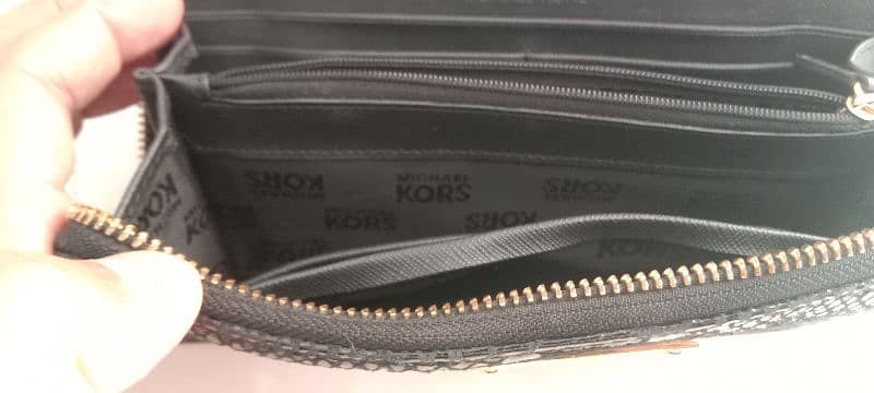 Used Original MK (Michael Kors) Wallet 2