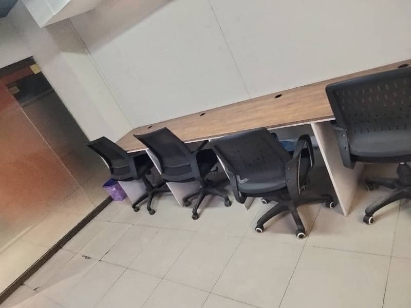 Vip Fully Furnished Office For Rent With Services 11