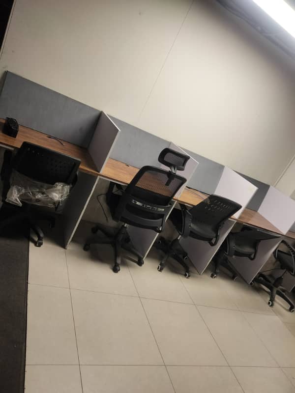 Fully Furnished Office For Rent With Services 4