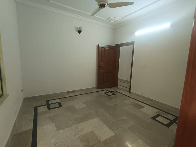 3 BEDROOMS UPPER PORTION IS AVAILABLE FOR RENT IN I-8 ISLAMABAD. 7