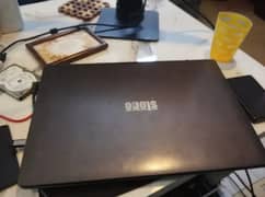 Stone Laptop in good condition i5-6 8gb 128gb for sale on urgent basis