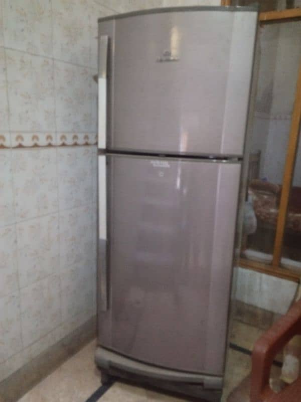 Dawlance Fridge large size 0