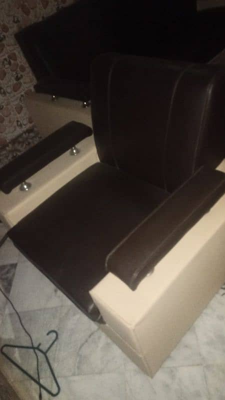 7 seater sofa very good condition like a new 2