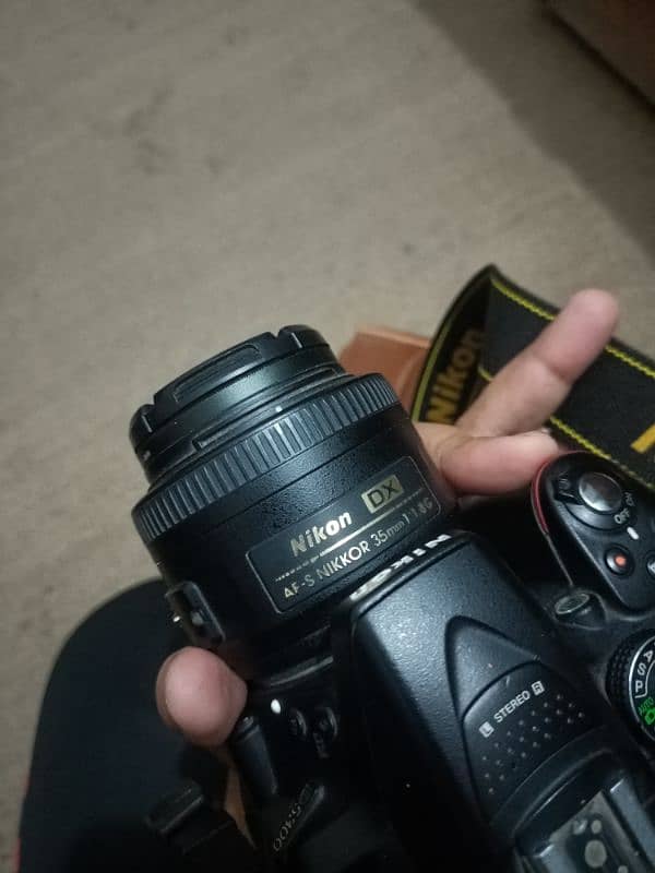 Nikon 5300 DSLR in mint condition 3