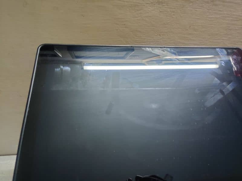 Latitude E5270 i5-6th Generation (12Gb Ram) 1