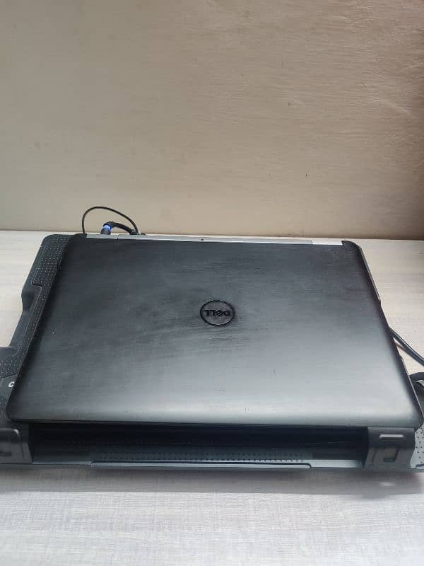 Latitude E5270 i5-6th Generation (12Gb Ram) 2