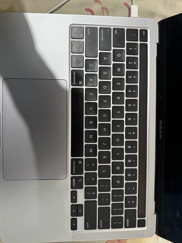 mac book pro 2020 mac chip 13 inch 2