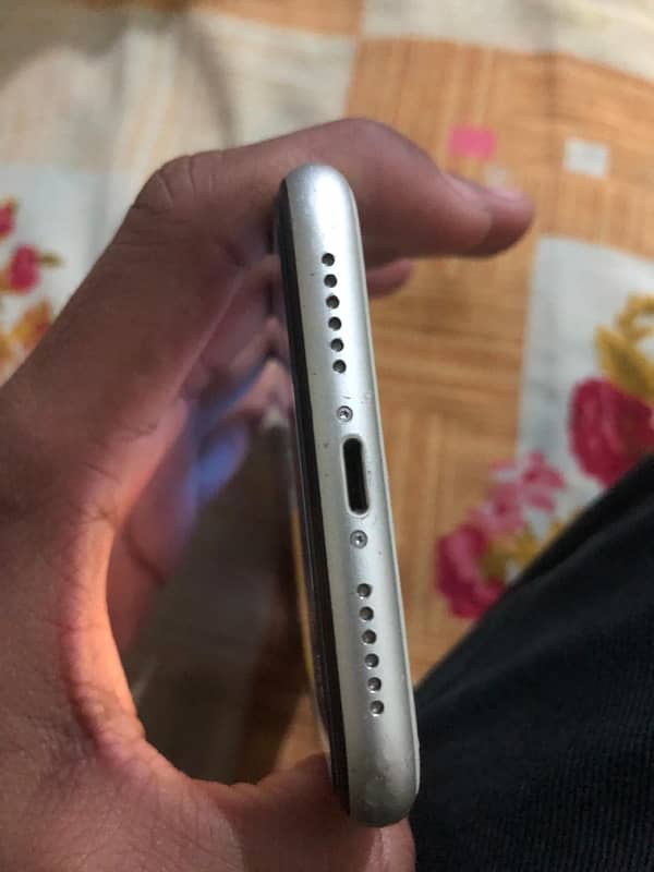 iPhone 11 128 GB  waterpack Exchange also possible 1