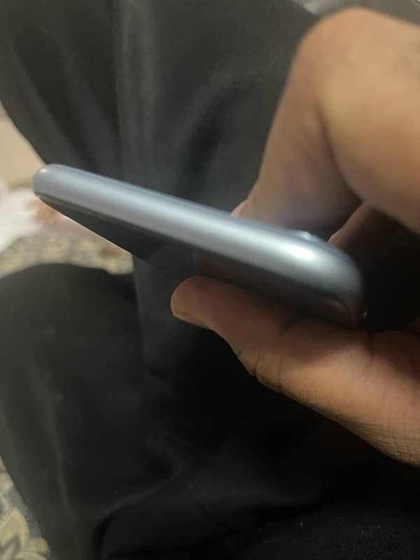 iphone XR 128gb non pta 4