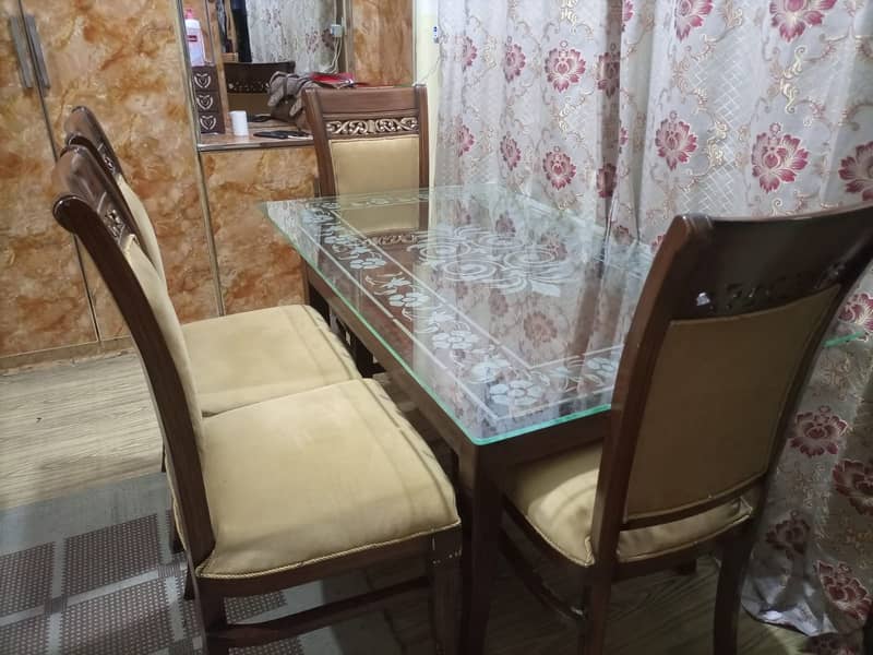 Dining Table/comfort Dinning Table//6 Seater Dining// 6 Chairs Dining 4