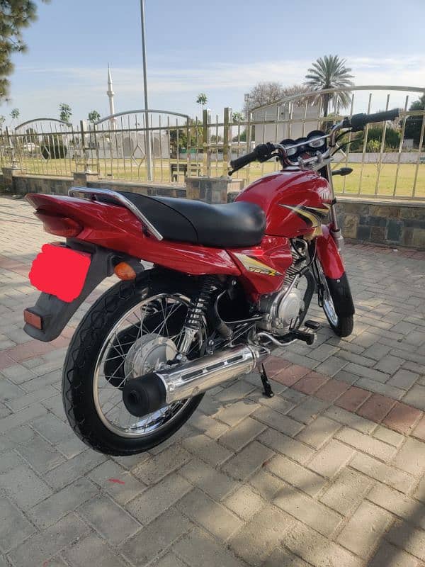 My Yamaha YB125Z 2020 model very good condition like new 3