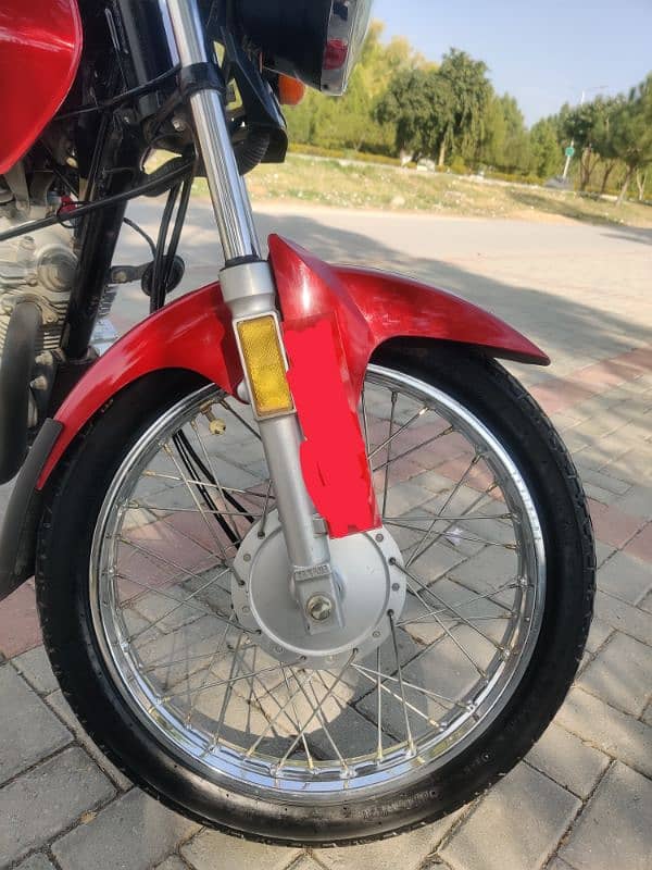 My Yamaha YB125Z 2020 model very good condition like new 12