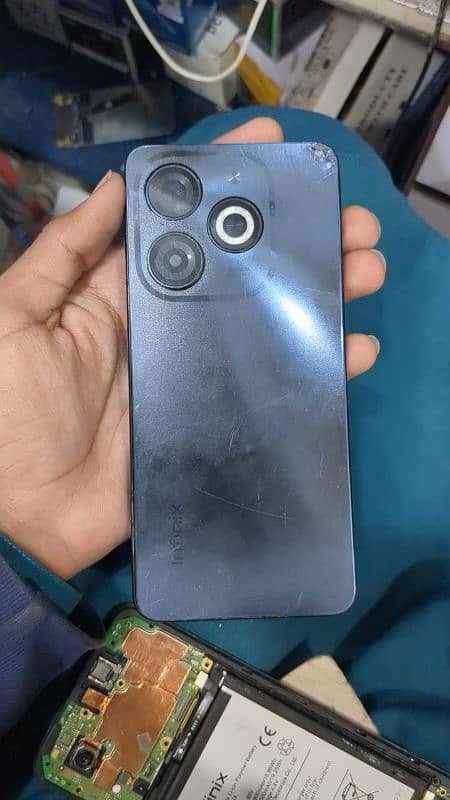 Infinix smart 8 0