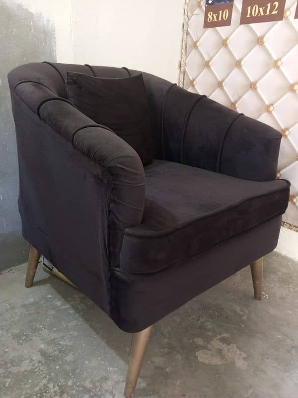 Modren style single sofa 0