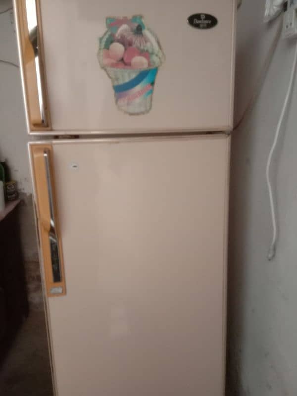 Dawlance fridge . medium size . 5