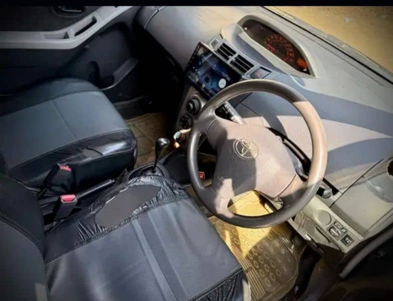 Toyota Vitz 2010 1