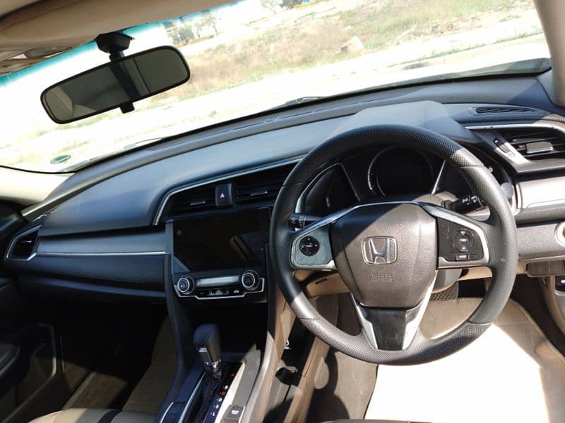 Honda Civic Oriel 2019 10