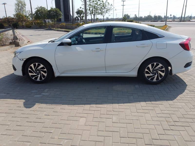 Honda Civic Oriel 2019 16