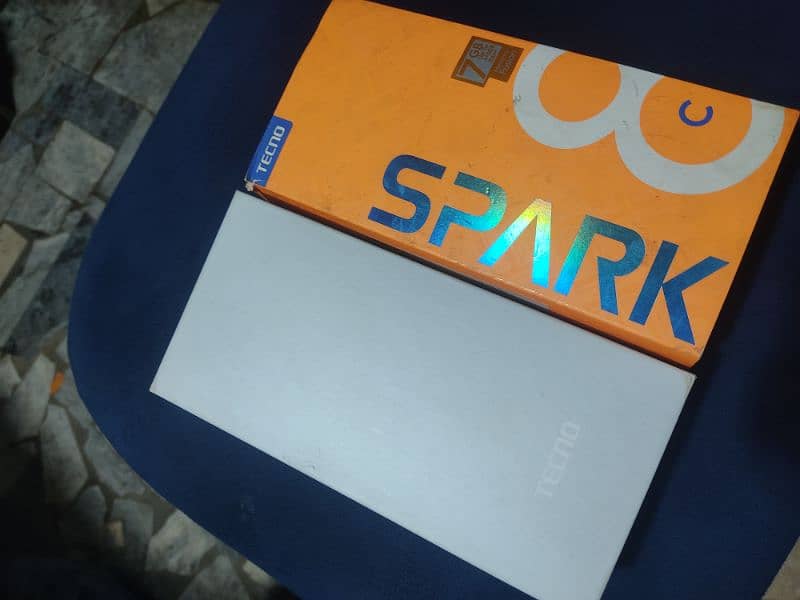 Tecno Spark 8c 1